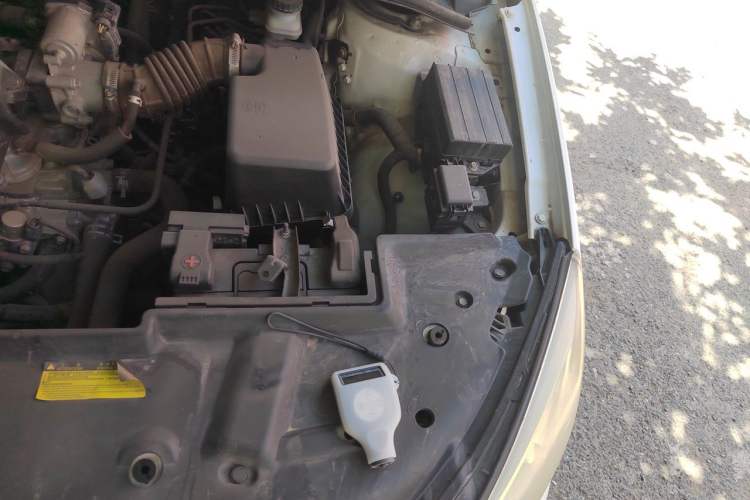 Used BYD Surui 2015 Revised Version 1.5L Manual Luxury Edition Engine Bay Left