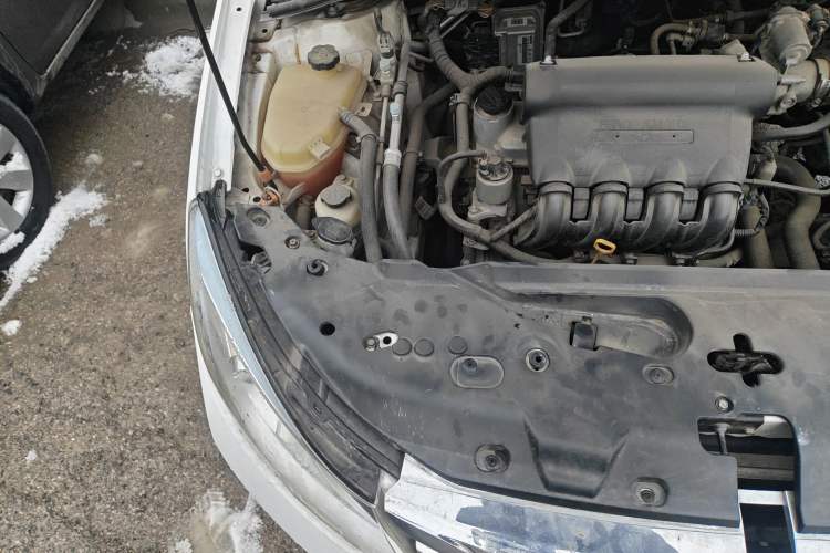 Used BYD Surui 2015 1.5L Manual Luxury Model Engine Bay Right
