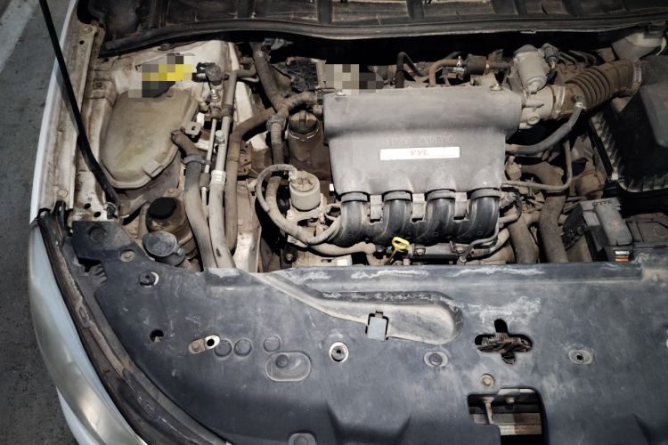 Used BYD Surui 2015 1.5L Manual Luxury Model Engine Bay Right