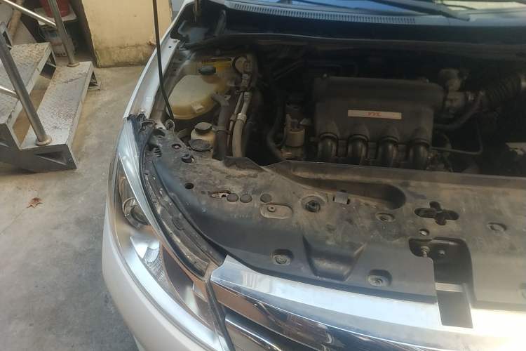 Used BYD Surui 2015 1.5L Automatic Comfort Edition Engine Bay Right