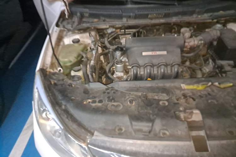 Used BYD Surui 2015 Revised 1.5L Manual Flagship Version Engine Bay Right