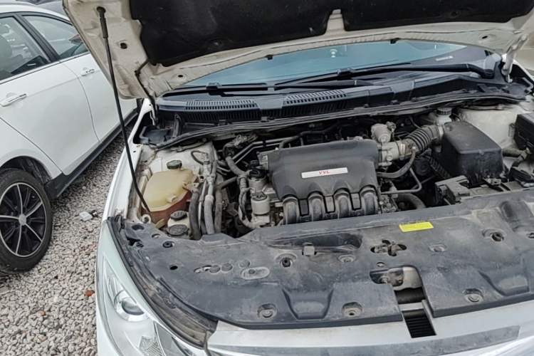 Used BYD Surui 2015 1.5L Manual Luxury Model Engine Bay Right
