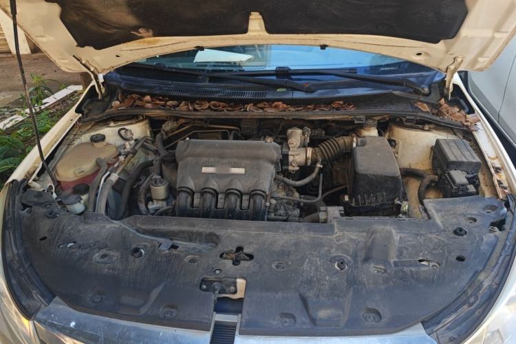 Used BYD Surui 2015 1.5L Manual Comfort Model Engine Bay