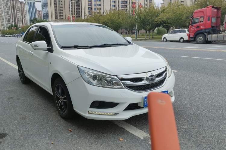 Used BYD Surui 2015 1.5L Manual Luxury Model Exterior 1