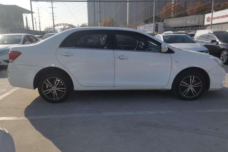Used BYD Surui 2015 1.5L Manual Luxury Model Exterior 2