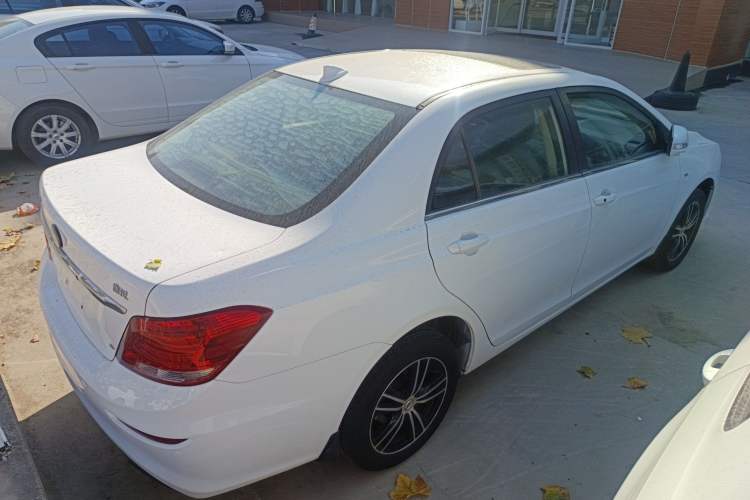Used BYD Surui 2015 Revised Version 1.5L Manual Luxury Edition Exterior 3