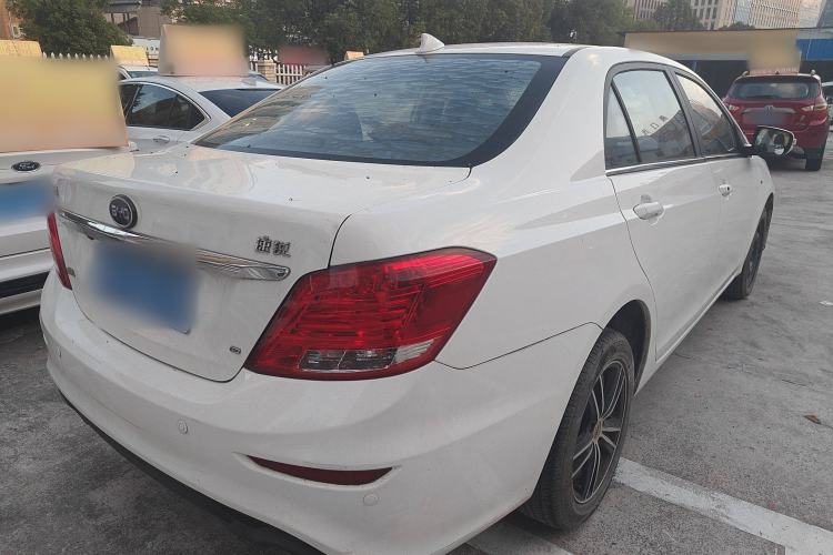 Used BYD Surui 2015 1.5L Manual Luxury Model Exterior 3