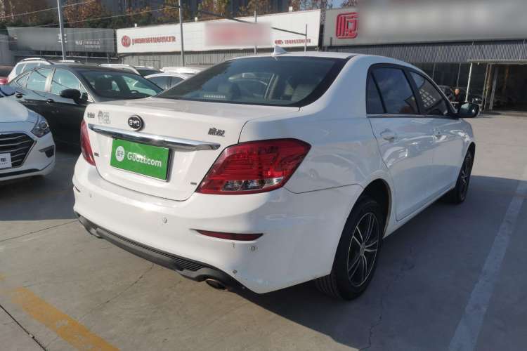 Used BYD Surui 2015 1.5L Manual Luxury Model Exterior 3