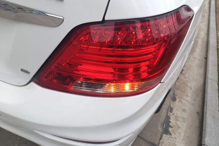 Used BYD Surui 2015 Revised Version 1.5L Manual Luxury Edition Exterior 3