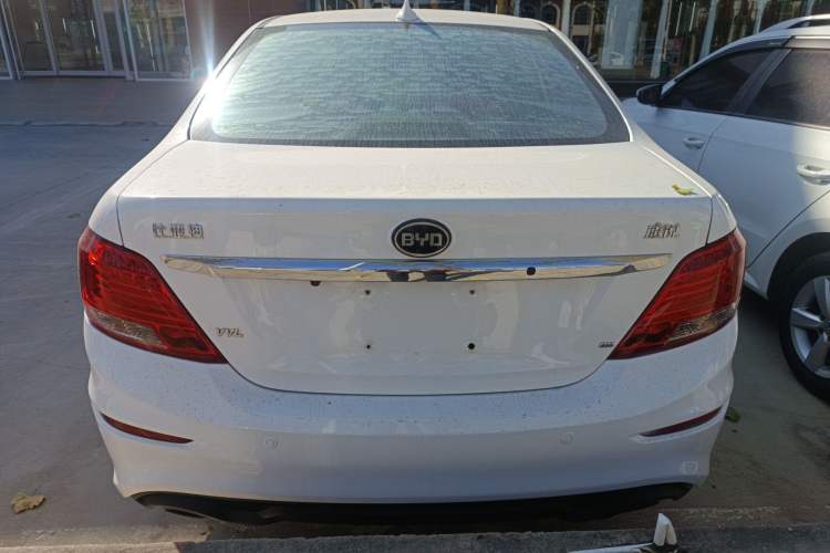 Used BYD Surui 2015 Revised Version 1.5L Manual Luxury Edition Exterior 4