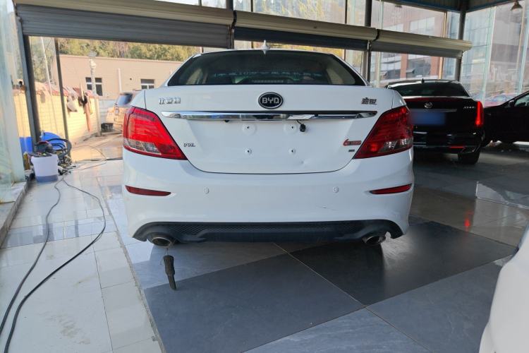 Used BYD Surui 2015 Revised Version 1.5L Automatic Luxury Edition Exterior 4