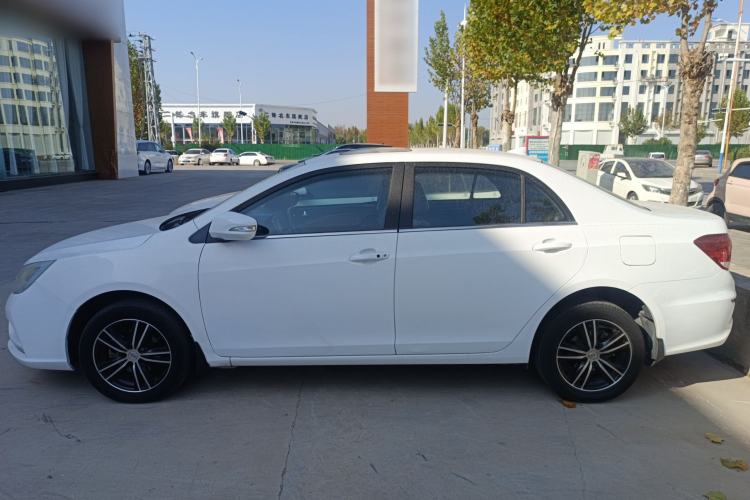 Used BYD Surui 2015 Revised Version 1.5L Manual Luxury Edition Exterior 5