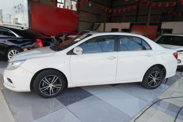 Used BYD Surui 2015 Revised Version 1.5L Automatic Luxury Edition Exterior 5