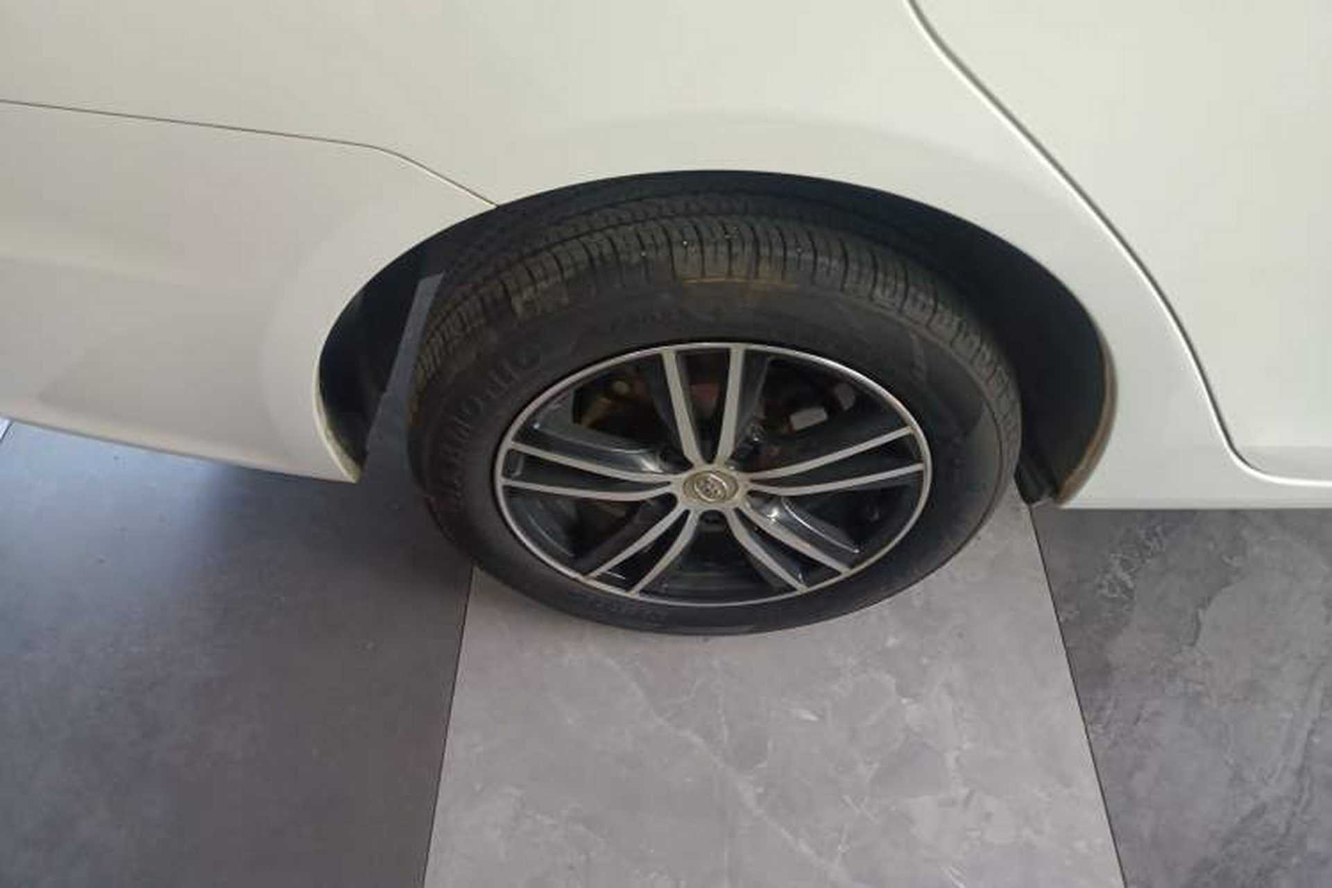 Used BYD Surui 2015 Revised Version 1.5L Automatic Luxury Edition Exterior 8