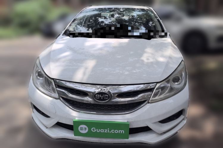 Used BYD Surui 2015 Revised Version 1.5L Manual Luxury Edition Front