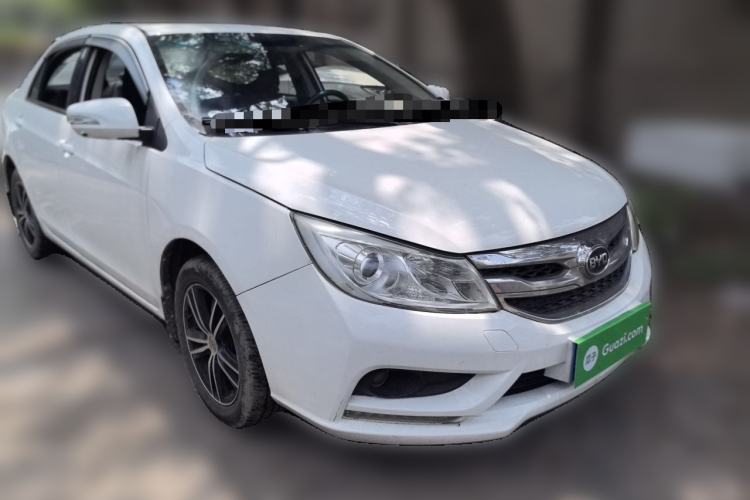Used BYD Surui 2015 Revised Version 1.5L Manual Luxury Edition Front Right 45 Deg
