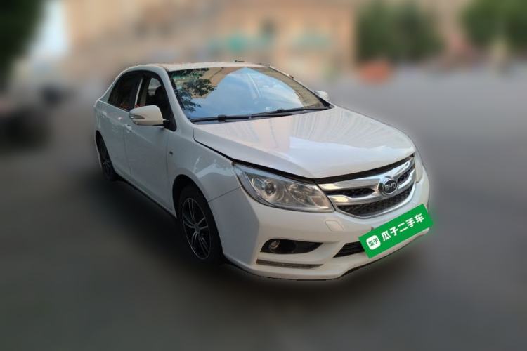 Used BYD Surui 2015 1.5L Manual Luxury Model Front Right 45 Deg