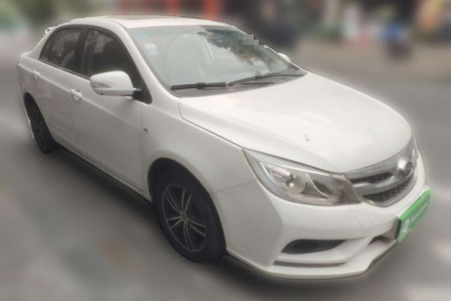 Used BYD Surui 2015 1.5L Manual Luxury Model Front Right 45 Deg