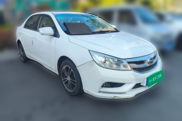 Used BYD Surui 2015 1.5L Automatic Luxury Model Front Right 45 Deg