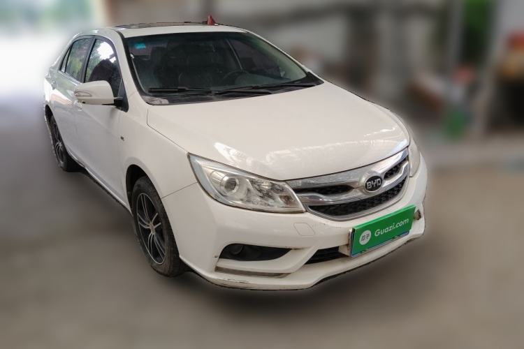 Used BYD Surui 2015 Revised Version 1.5L Manual Luxury Edition Front Right 45 Deg