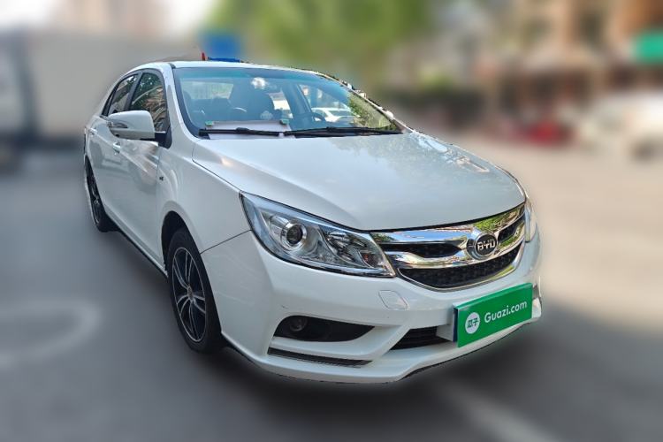 Used BYD Surui 2015 1.5L Manual Luxury Model Front Right 45 Deg