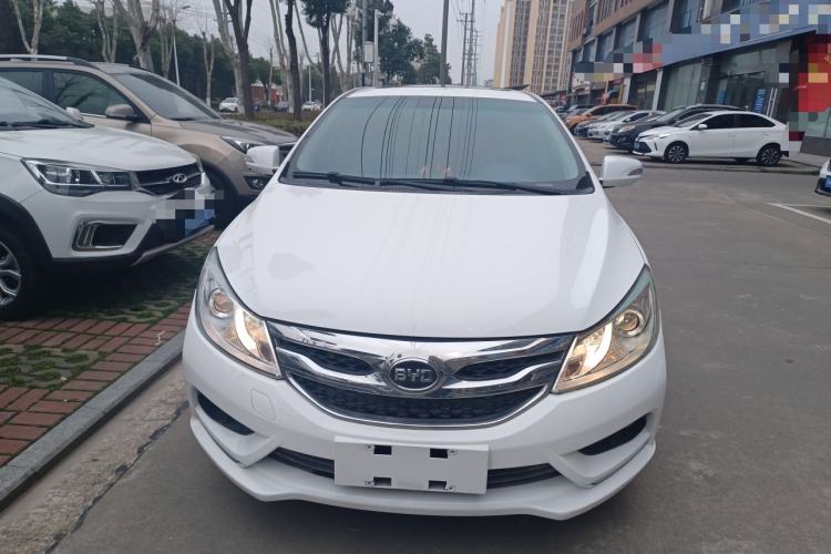 Used BYD Surui 2015 Revised Version 1.5L Manual Luxury Edition Front
