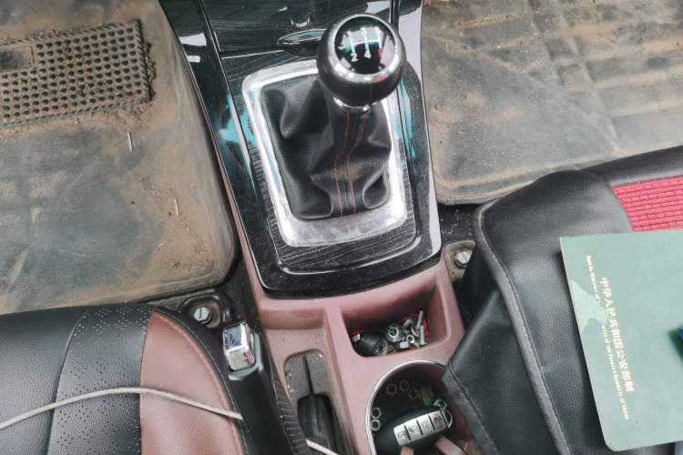 Used BYD Surui 2015 1.5L Manual Luxury Model Gear Lever