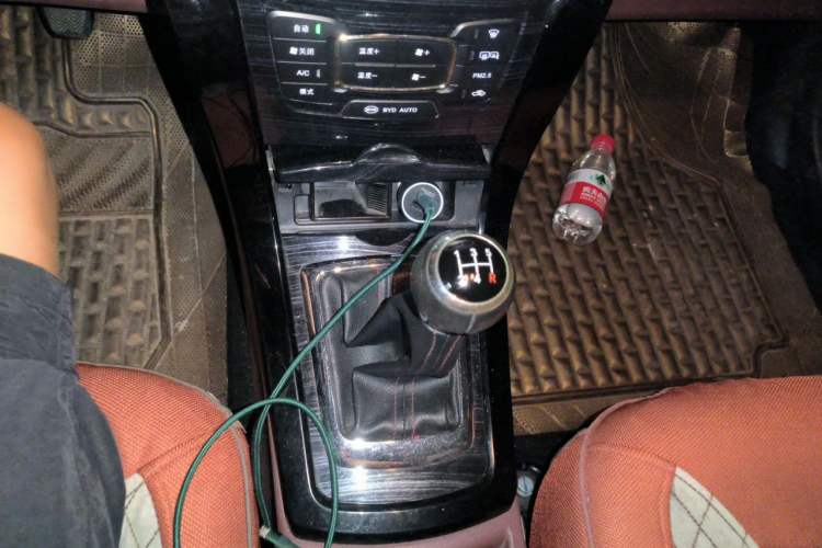 Used BYD Surui 2015 1.5L Manual Luxury Model Gear Lever