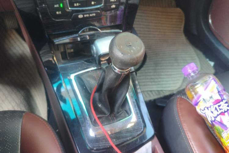 Used BYD Surui 2015 1.5L Manual Luxury Model Gear Lever