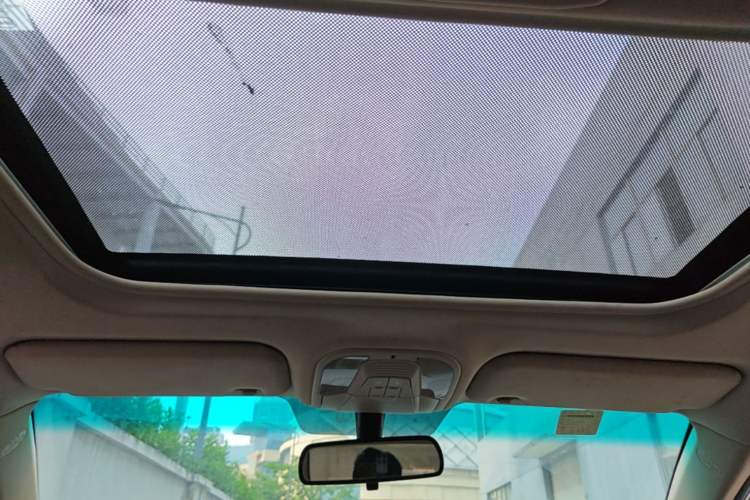 Used BYD Surui 2015 1.5L Manual Luxury Model Headliner
