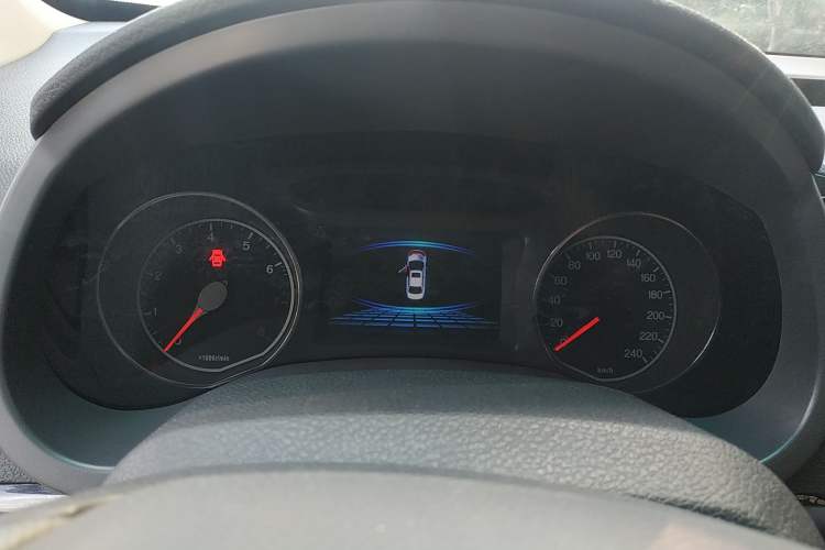 Used BYD Surui 2015 Revised Version 1.5L Manual Luxury Edition Instrument Cluster