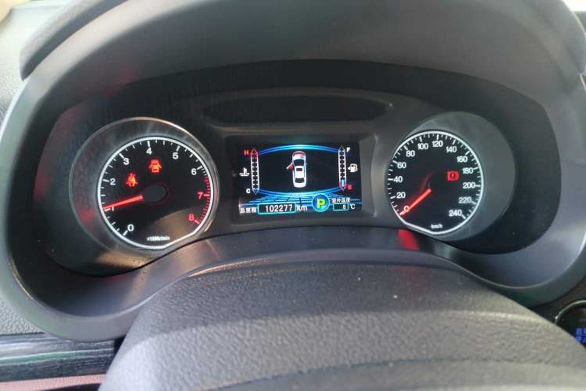 Used BYD Surui 2015 Revised Version 1.5L Automatic Luxury Edition Instrument Cluster
