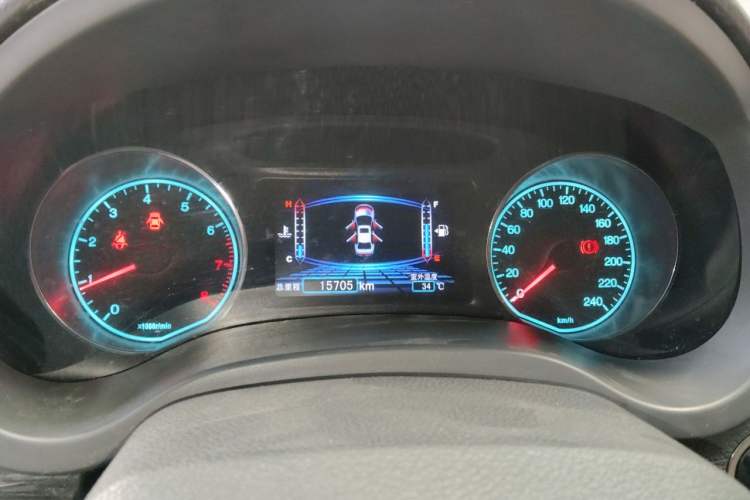 Used BYD Surui 2015 Revised Version 1.5L Manual Luxury Edition Instrument Cluster