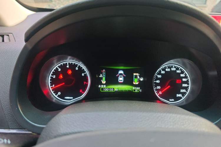 Used BYD Surui 2015 Revised Version 1.5L Manual Luxury Edition Instrument Cluster