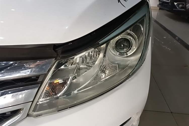 Used BYD Surui 2015 1.5L Automatic Luxury Model Left Front Headlight