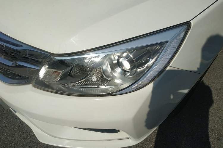 Used BYD Surui 2015 1.5L Automatic Luxury Model Left Front Headlight