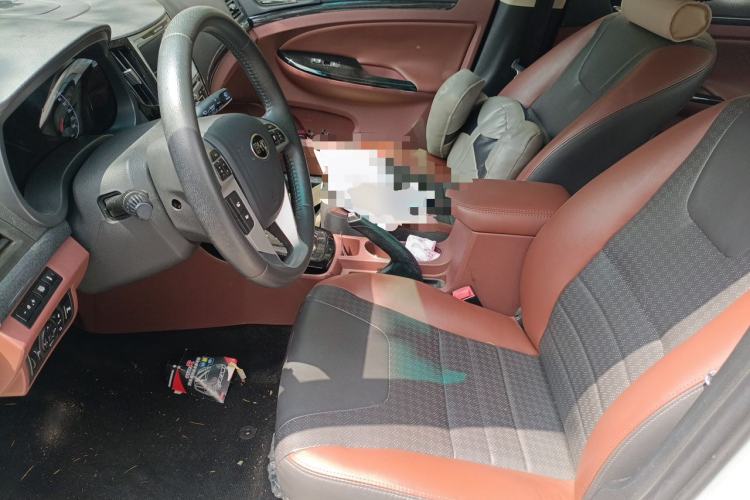 Used BYD Surui 2015 1.5L Automatic Luxury Model Left Front Seat