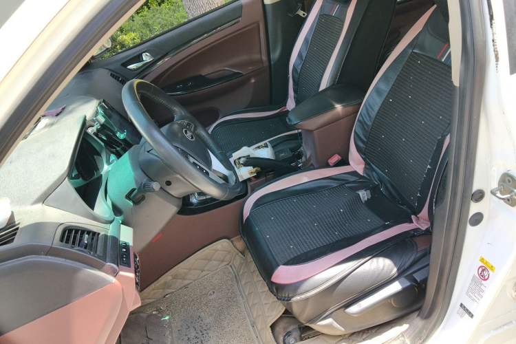 Used BYD Surui 2015 1.5L Manual Luxury Model Left Front Seat
