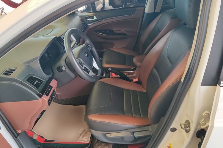 Used BYD Surui 2015 Revised Version 1.5L Manual Luxury Edition Left Front Seat