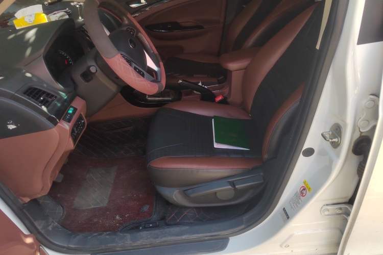 Used BYD Surui 2015 Revised Version 1.5L Manual Luxury Edition Left Front Seat