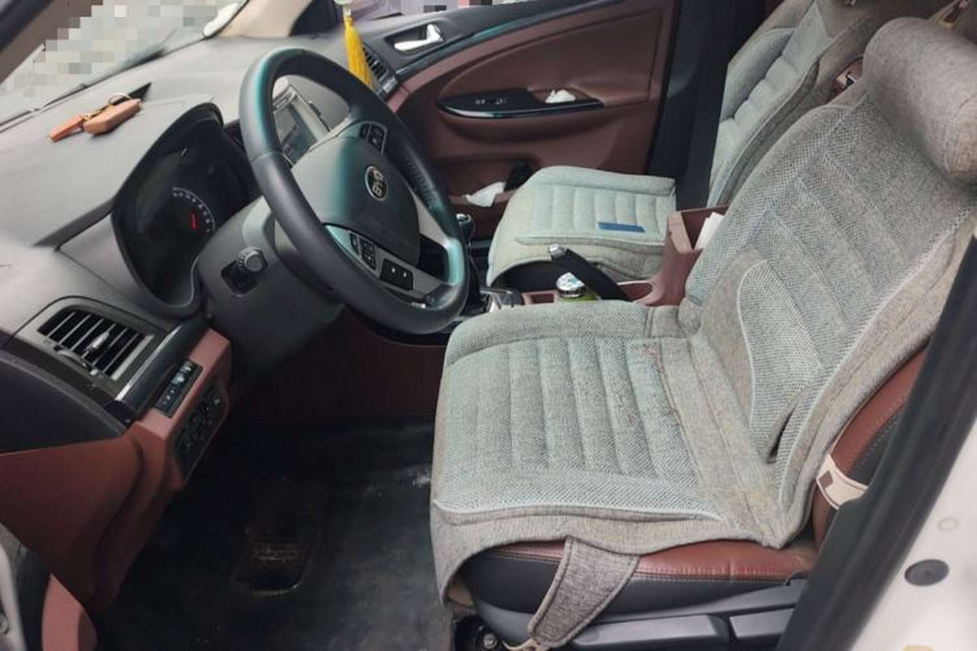 Used BYD Surui 2015 Revised Version 1.5L Manual Luxury Edition Left Front Seat