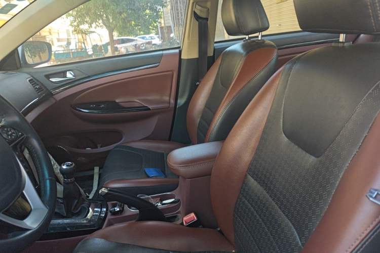 Used BYD Surui 2015 1.5L Manual Comfort Model Left Front Seat