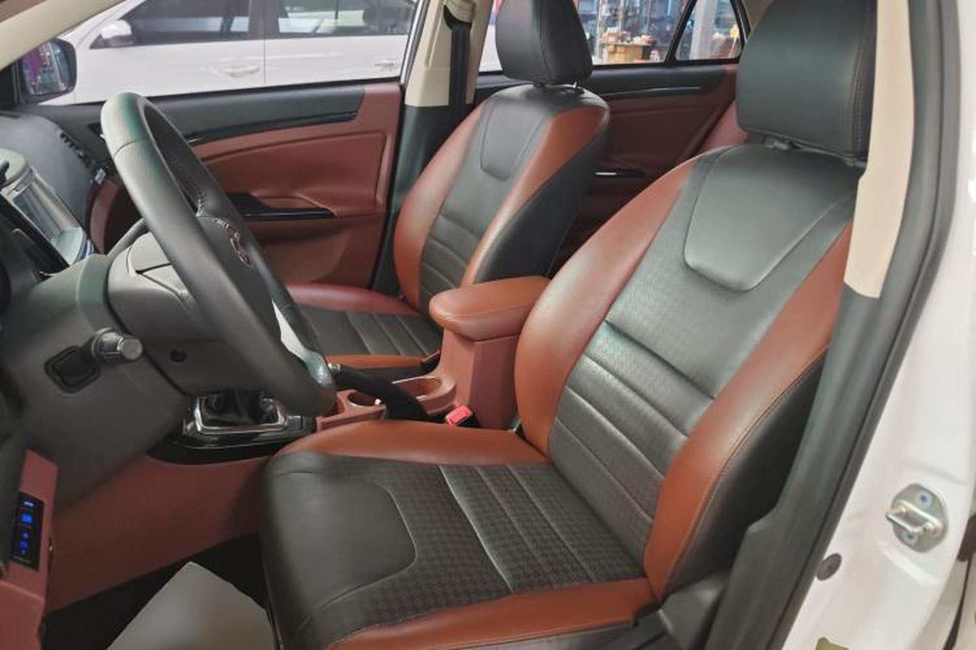 Used BYD Surui 2015 1.5L Manual Luxury Model Left Front Seat