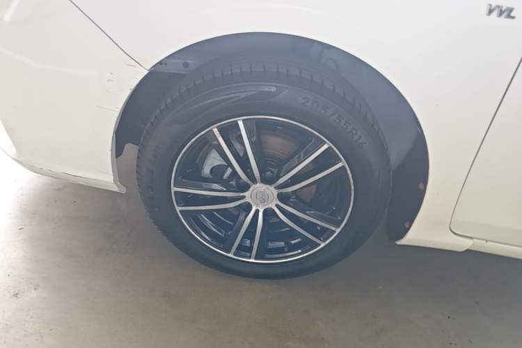 Used BYD Surui 2015 1.5L Manual Luxury Model Left Front Wheel Hub