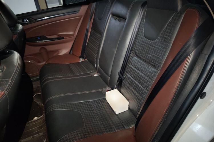 Used BYD Surui 2015 1.5L Manual Luxury Model Left Rear Seat