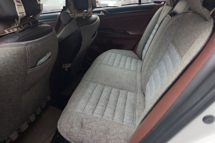 Used BYD Surui 2015 Revised Version 1.5L Manual Luxury Edition Left Rear Seat