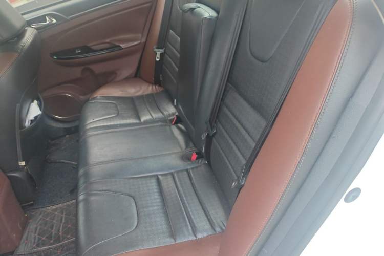 Used BYD Surui 2015 1.5L Manual Luxury Model Left Rear Seat