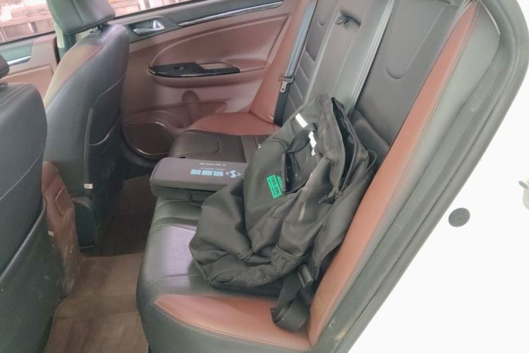 Used BYD Surui 2015 Revised Version 1.5L Manual Luxury Edition Left Rear Seat