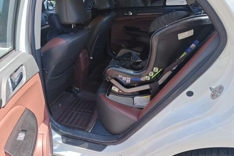 Used BYD Surui 2015 1.5L Manual Luxury Model Left Rear Seat