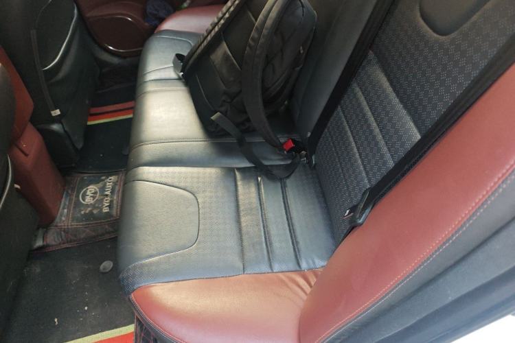 Used BYD Surui 2015 Revised Version 1.5L Manual Luxury Edition Left Rear Seat